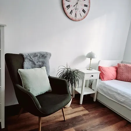 Апартаменты 2 In A Family House Near The Center